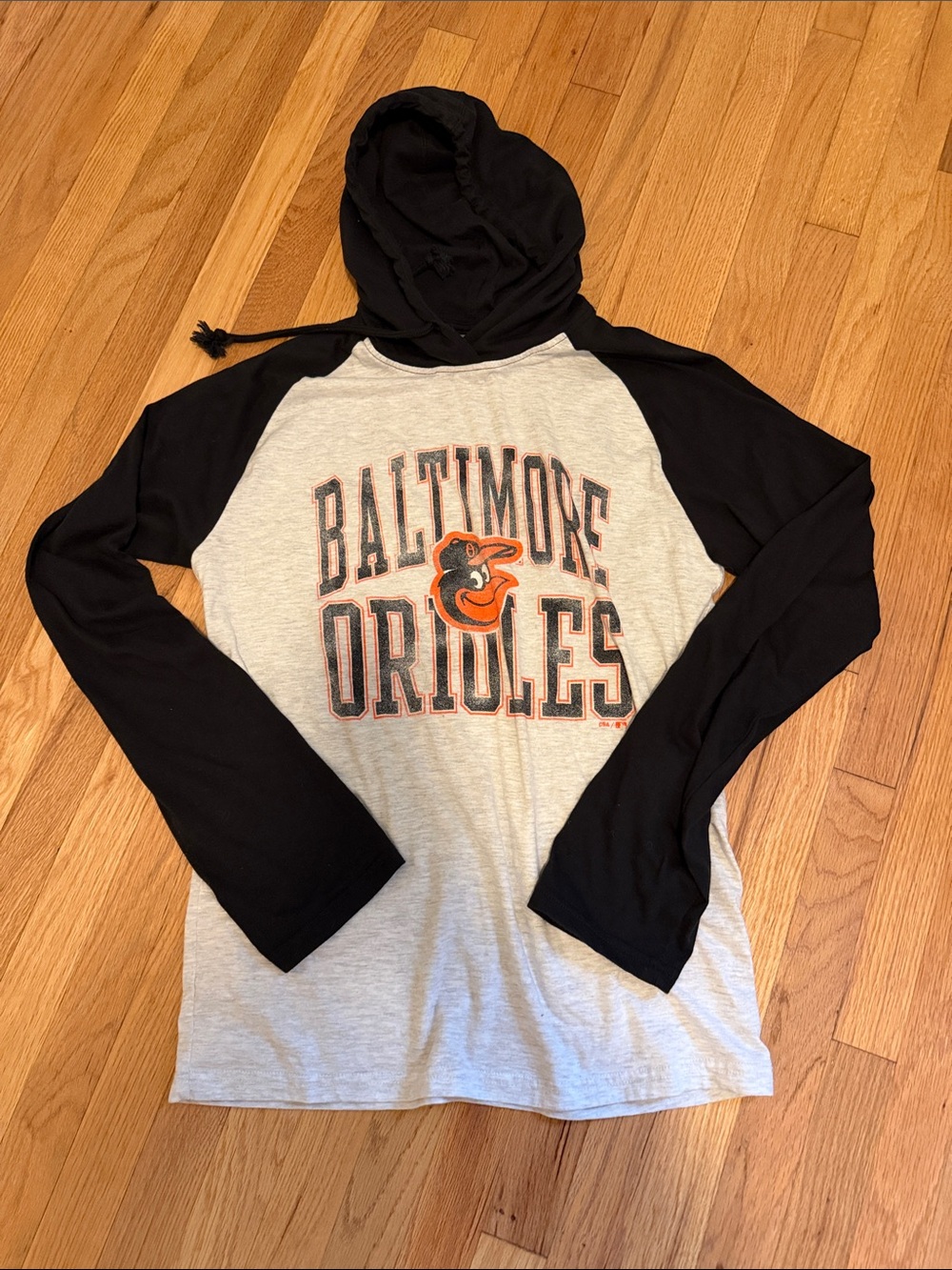 Baltimore Orioles Raglan Hooded Long Sleeve Tee - Gray/Black
